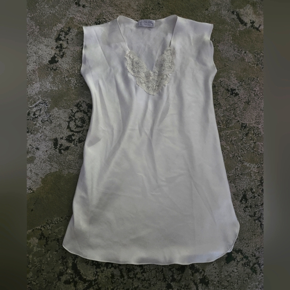 Vintage Honors Intimates Nightgown